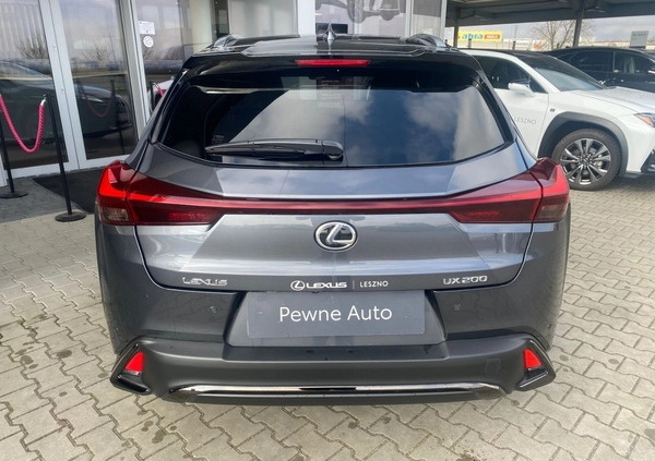 Lexus UX cena 159900 przebieg: 6367, rok produkcji 2022 z Sieraków małe 277
